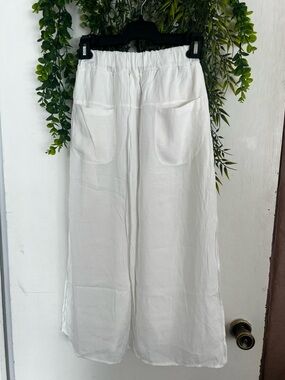 Wide Leg White Linen Blend Skirted Capri Pants